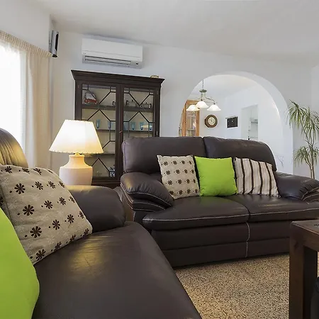 Semesterbostad Casa En Zona Residencial Tranquila *